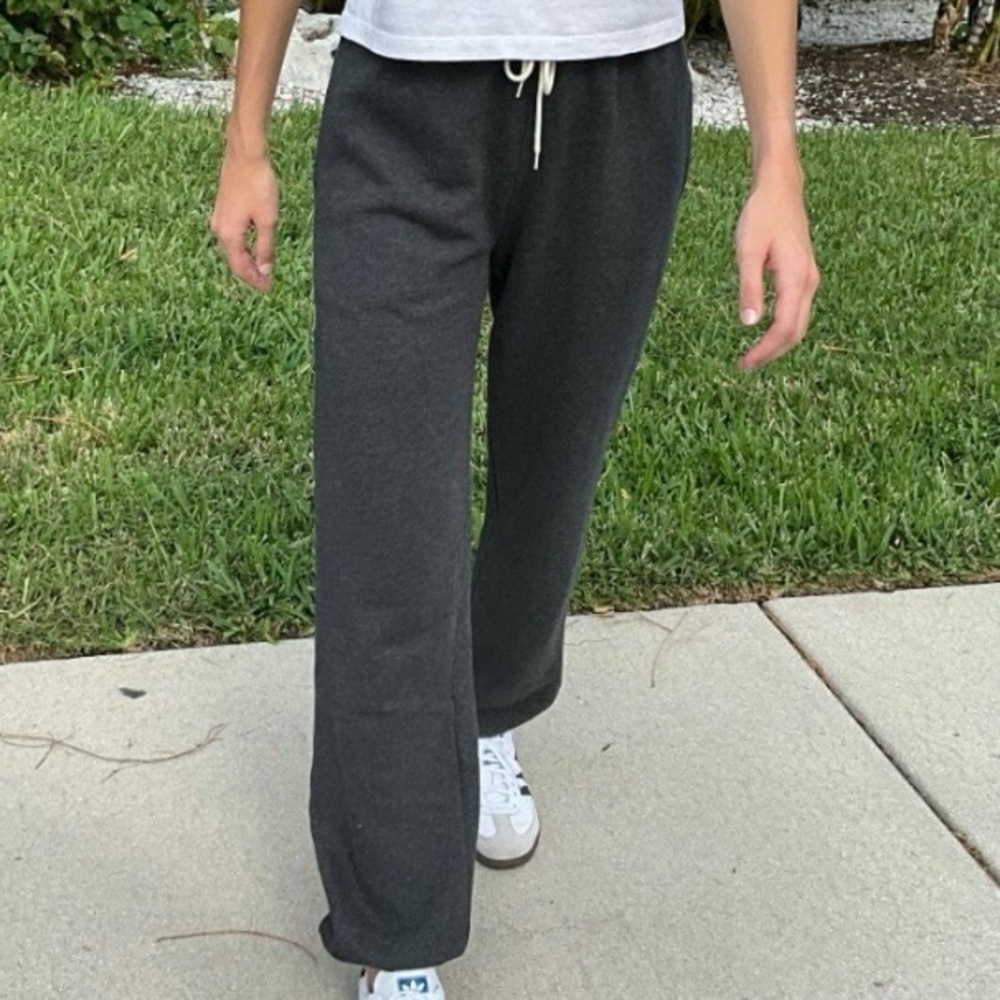 Brandy Melville Rosa Tie Sweatpants
